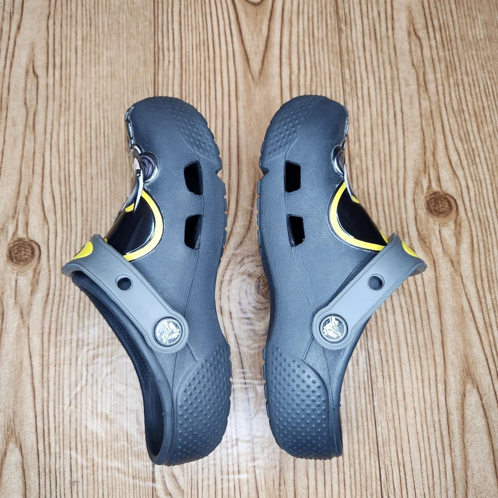 CROCS batman black